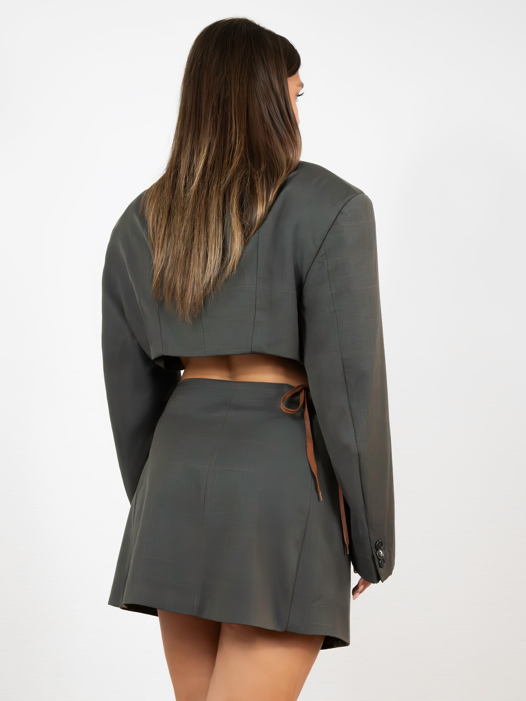 Le Tailleur Jupe à Lacets